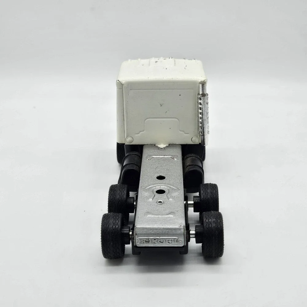 Vintage Ertl Del Monte Quality Kenworth Cabover Semi Truck Diecast Stk #200 USA